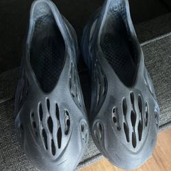 Yeezy foam Runners