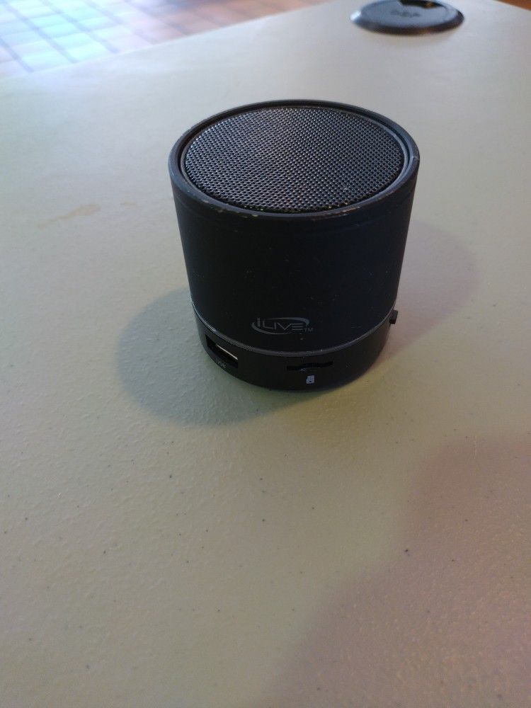 Olive Bluetooth Speaker