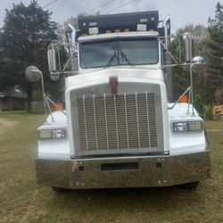 2003 KENWORTH TANDEM DUMP TRUCK WITH CAT ENGINE 
