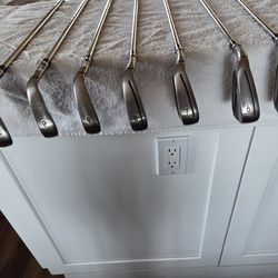 Left handed Taylormade Stealth Irons.  Like new!