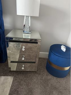 2 Mirror Nightstands