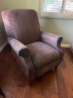 FREE Lazy Boy Recliner
