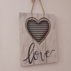 Farmhouse Wood and Metal Love Wall Sign