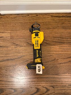 XR 20V Lithium-Ion Cordless Rotary Drywall Cut-Out Tool (Tool Only)