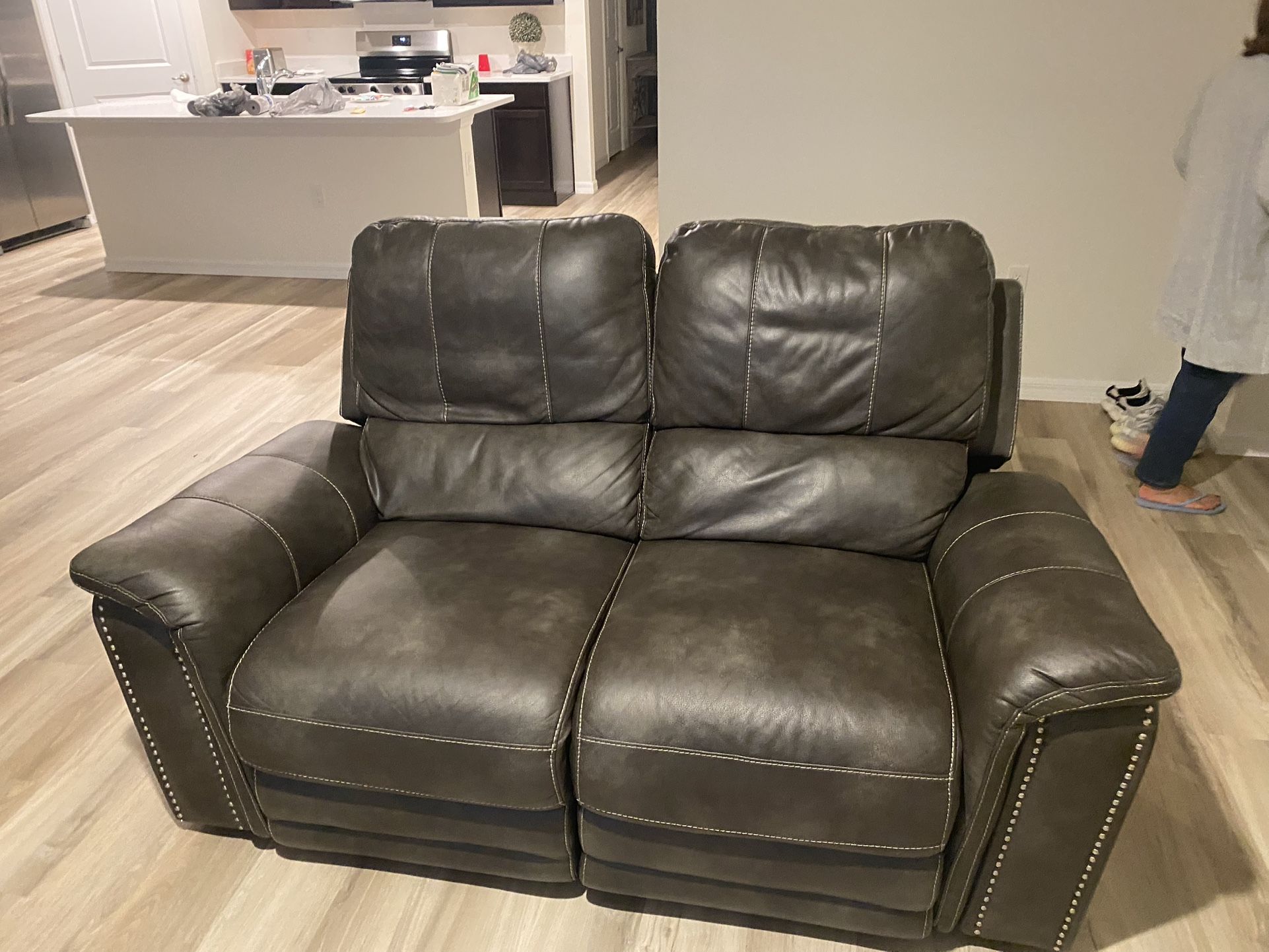 2 Leather Electric Sofa And Coffe Table