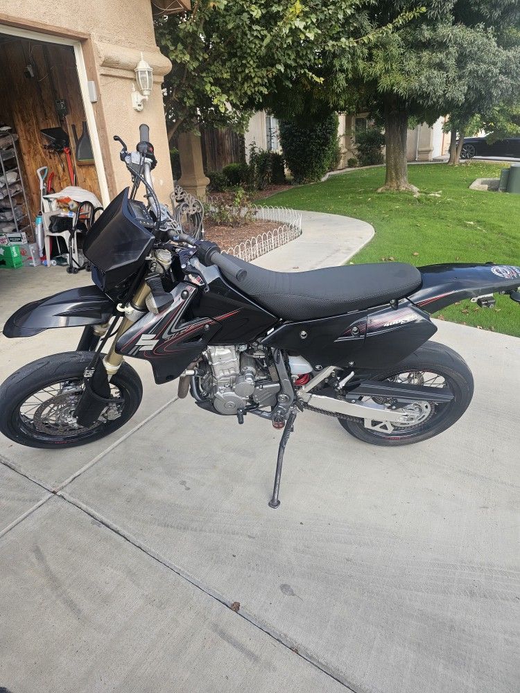 2007 Suzuki 400sm