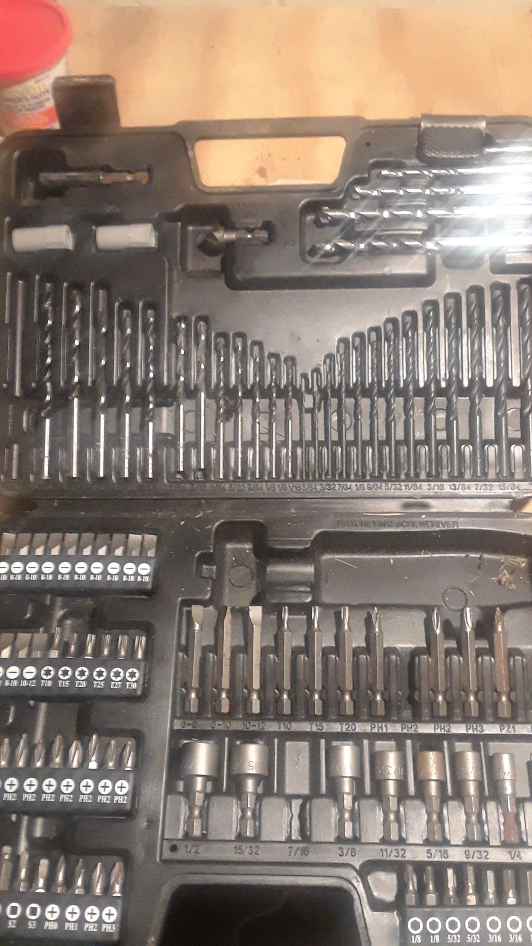 Black and Decker bit set