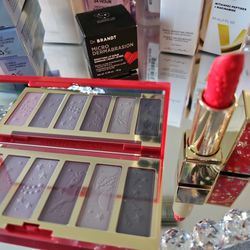 Estee Lauder Limited Edition Eyeshadow Palette & Lipstick 💄 Set Of 2