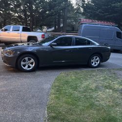 2014 Dodge Charger Sxt $12,500