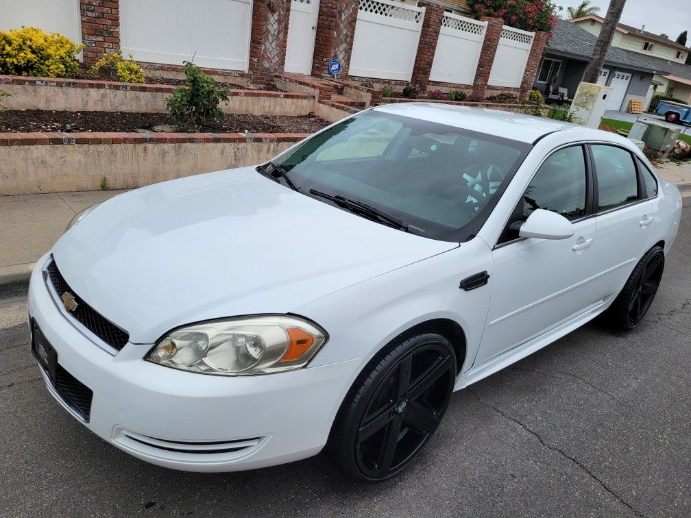 Chevy Impala, Clean Title, Smogged, 22"rims, Low Miles, Runs And Drives Great