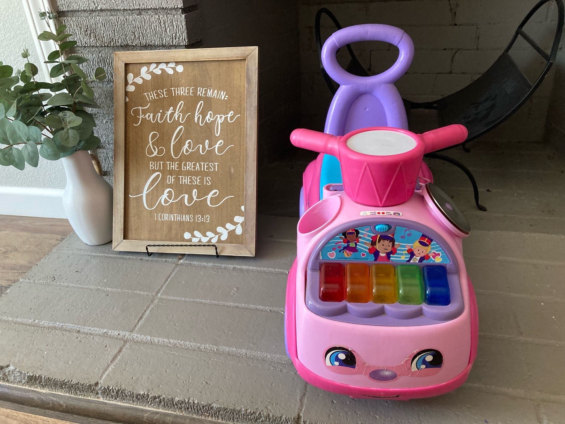 Little people toy ride