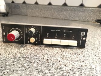 AudioTronics mixer output assignment