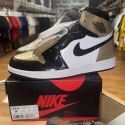 New Jordan 1 Patent Gold Toe Size 9.5 