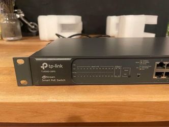 TP-Link JetStream™ 28-Port Gigabit Smart Switch with 24-Port PoE+