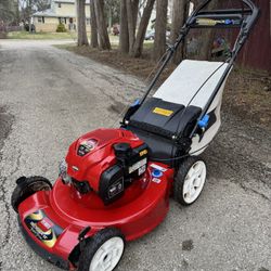 Toro Lawnmower SMARTSTOW 7.25hp 163cc 22”Self-propelled 