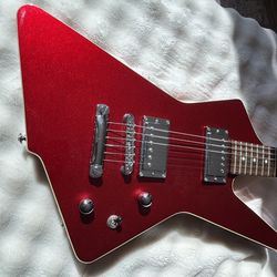 Ibanez Destroyer Guitar- Red -2001 Model: DTX120 Excelent Condition