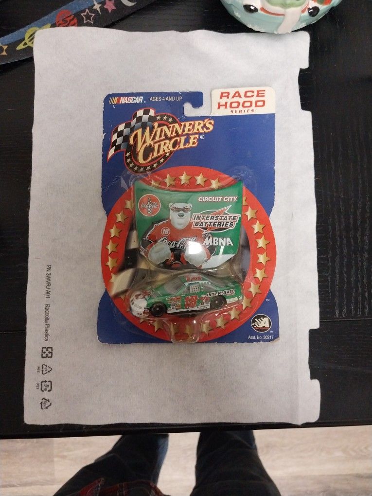 01' Bobby Labonte Die cast Coca-Cola Car/Hood