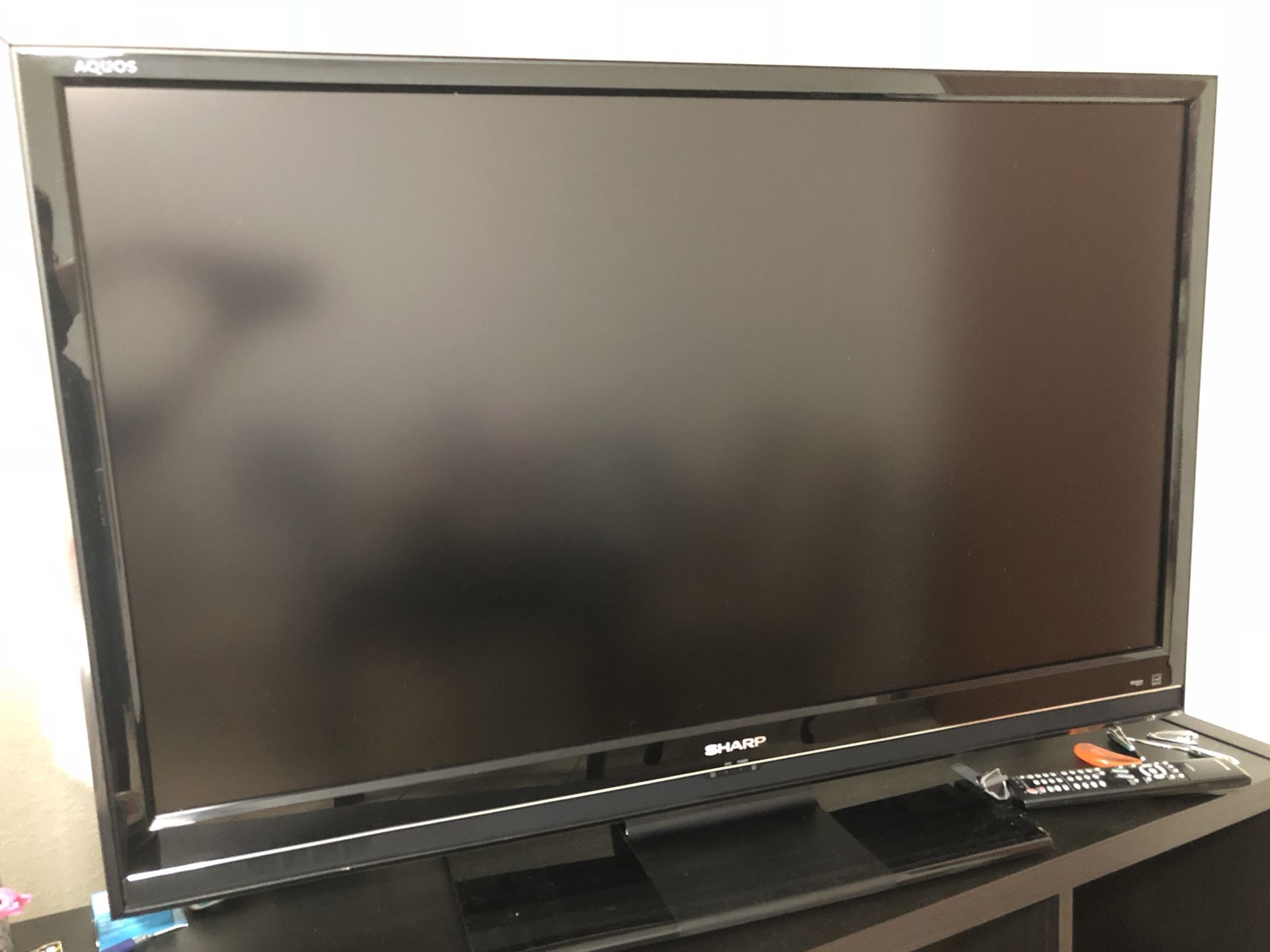 Sharp Aquos LC46D85U 46-Inch 1080p 120Hz LCD HDTV