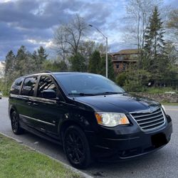 2009 Chrysler Town & Country