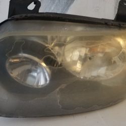 2006 Ford Escape Headlights