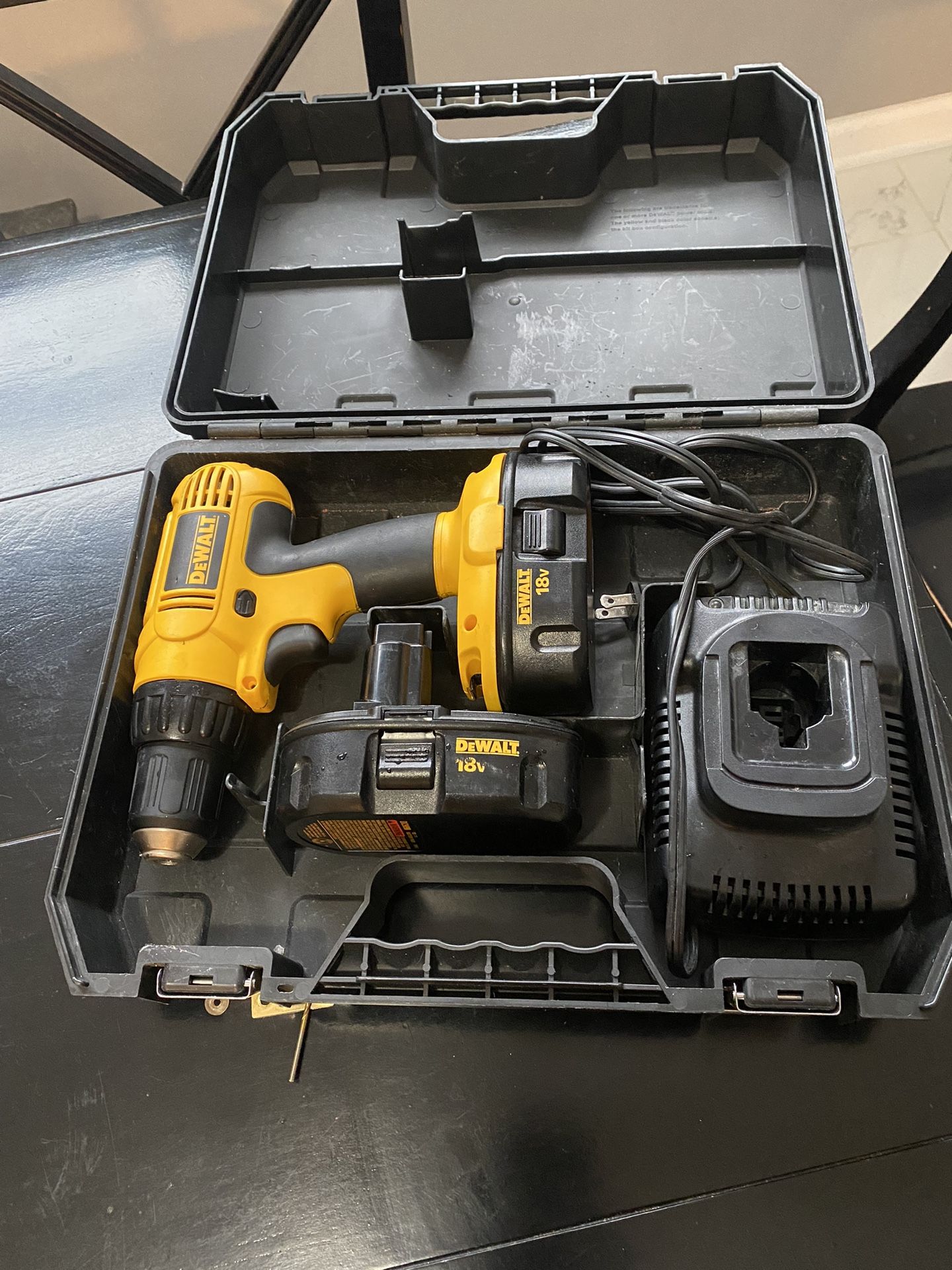 Dewalt Drill  Taladro.