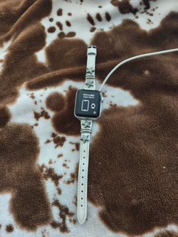 Apple Watch Series 3 38 mm with extra bands