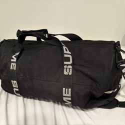 Supreme Black Duffle Bag – Authentic, Purchased in Paris