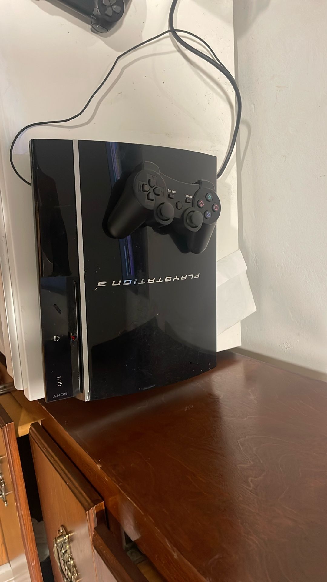 Fat PS3 Plays Ps2 And PS3 Games
