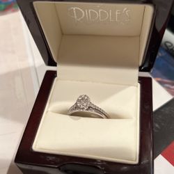 5/8CTW 14K Diamond wedding set: Brand New