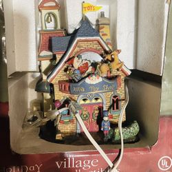 Christmas village House Collectible 