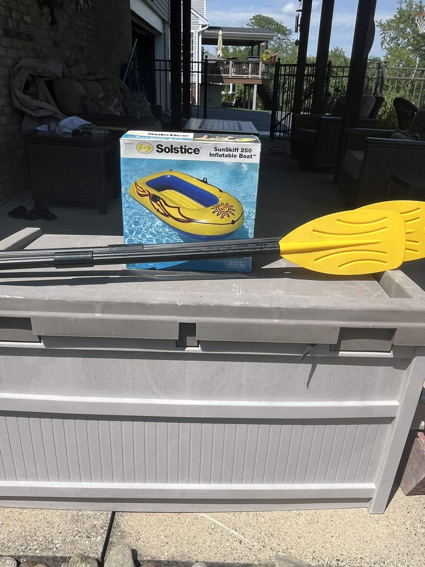 Inflatable Boat And Oars - Pool