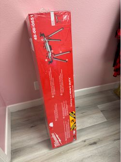 Milwaukee Folding Miter Saw Table