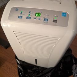 Portable GE dehumidifier 50 pints with timer