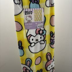 Hello Kitty Throw