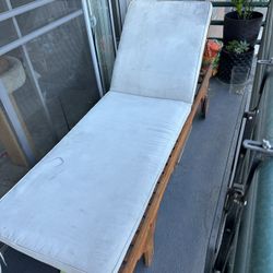 Outdoor Lounge Chair