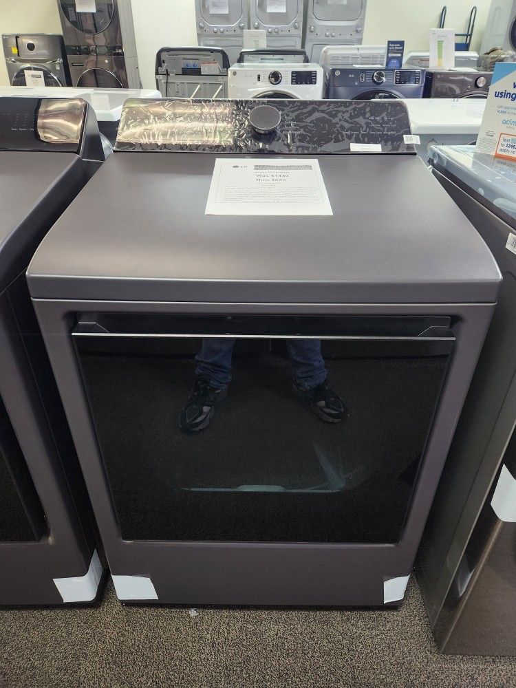 7.3 cu, ft Vented SMART Electric Dryer in Matte Black with Easy Load Door and Sensor Dry Technology