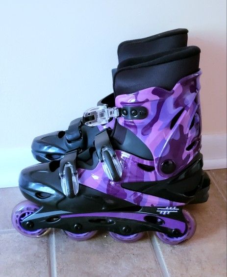 Women's Size 7 Hardly Used Rollerblades