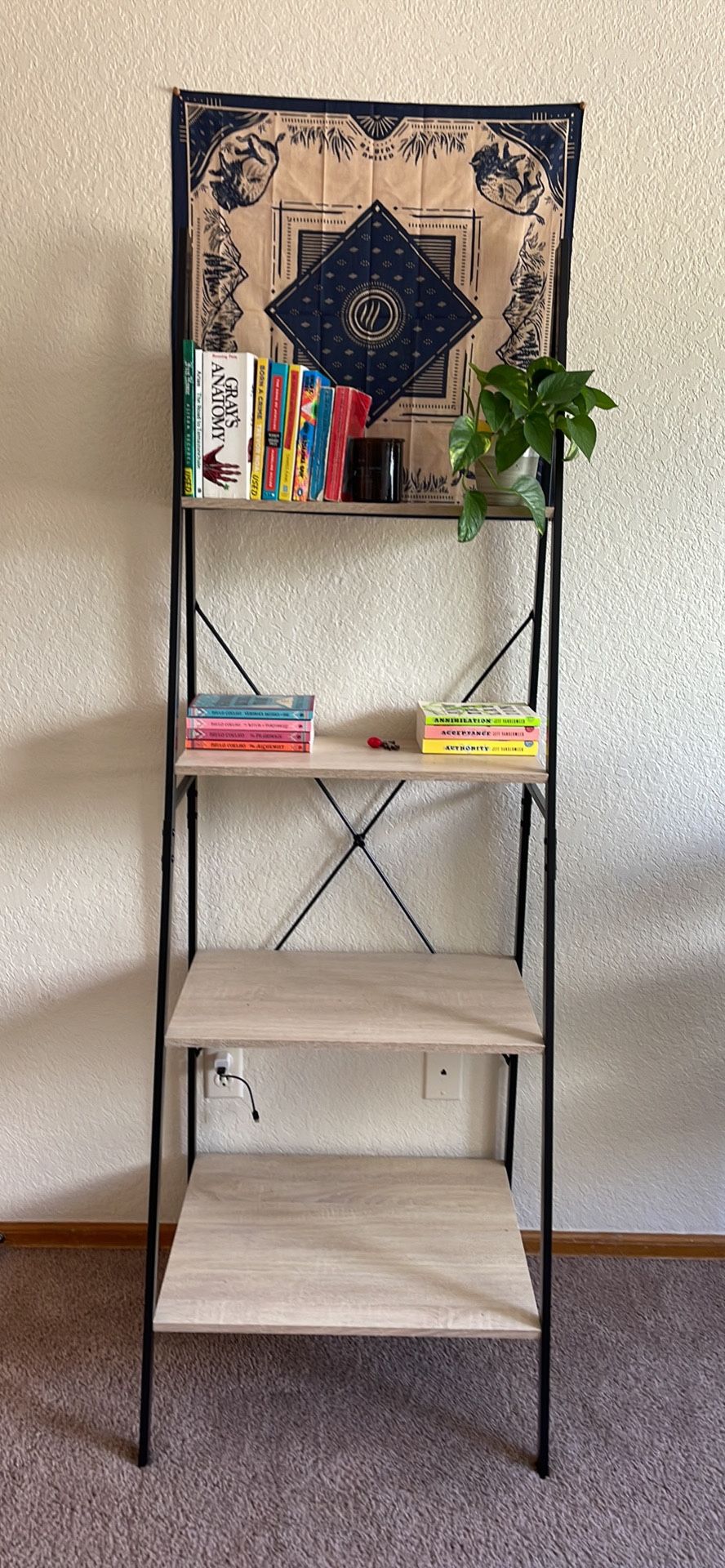 Good Jupiter 70.9 in. Black/White Oak Metal 4-shelf Ladder Bookcase with Open Back