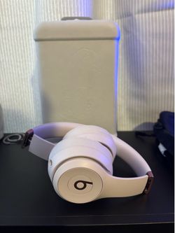 Beats Solo 4