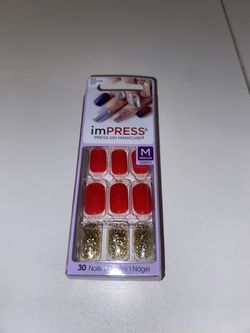 Press on nails