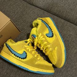 Nike SB Grateful Dead Size 9.5