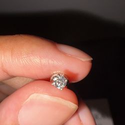 💥 3mm Diamond Stud Earrings 💎 $400 for 2‼️ Pass Diamond Tester ✅ GRA Certified 💎 Hatfield PA 🤝