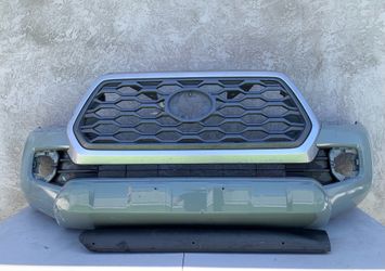 Toyota Tacoma Front Bumper & Grille