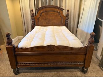 Queen Bedroom Set - Tommy Bahama Style