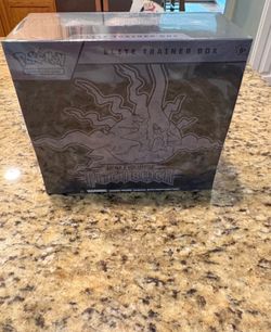 Pokémon TCG Mega Evolution - Pitch Black Elite Trainer Box