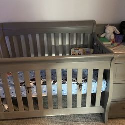 Baby Crib/changing Table