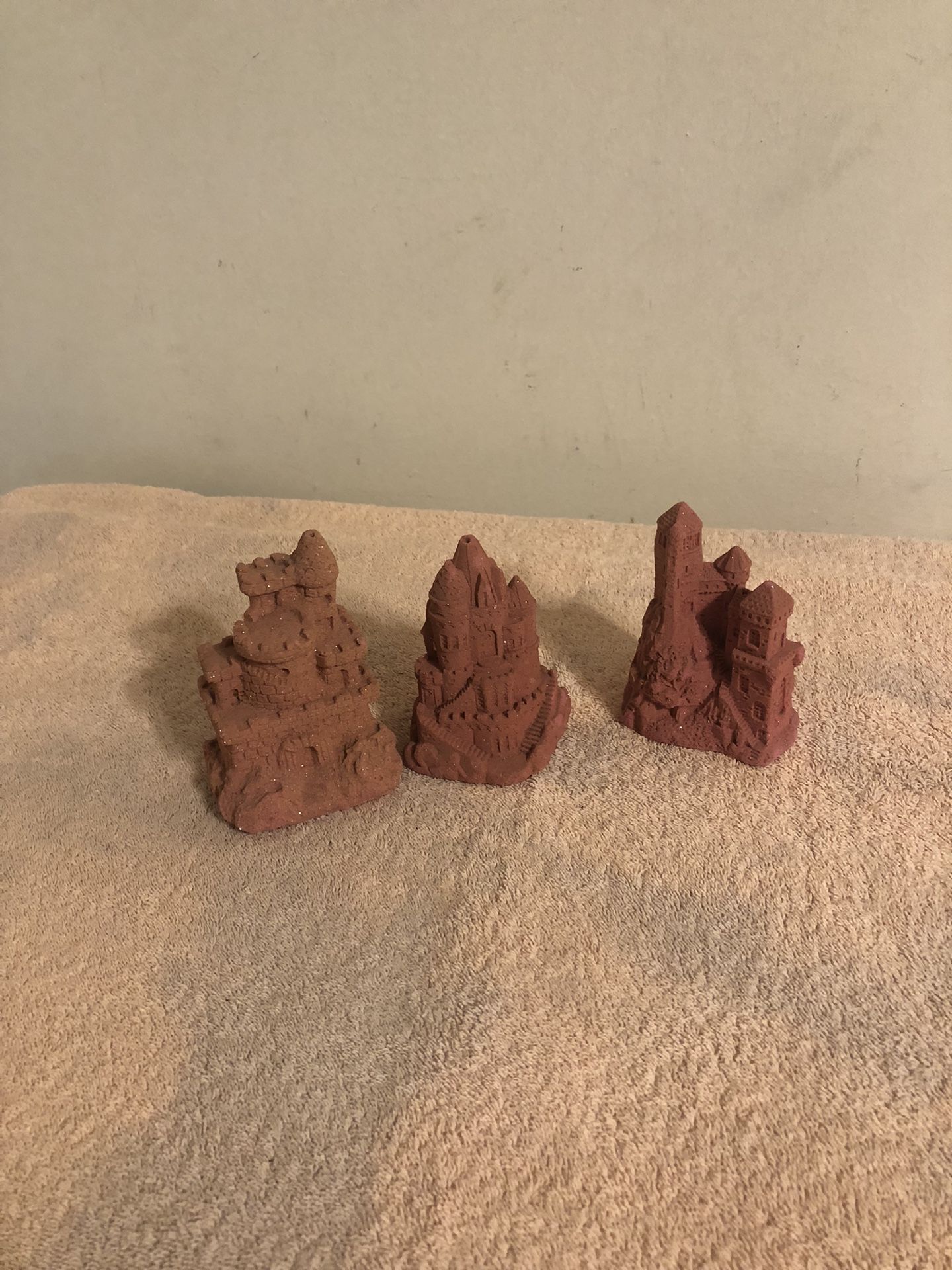 Vintage 1990 Mr Sandman Sandcastle Figurines Lot Of 3 Red Pink