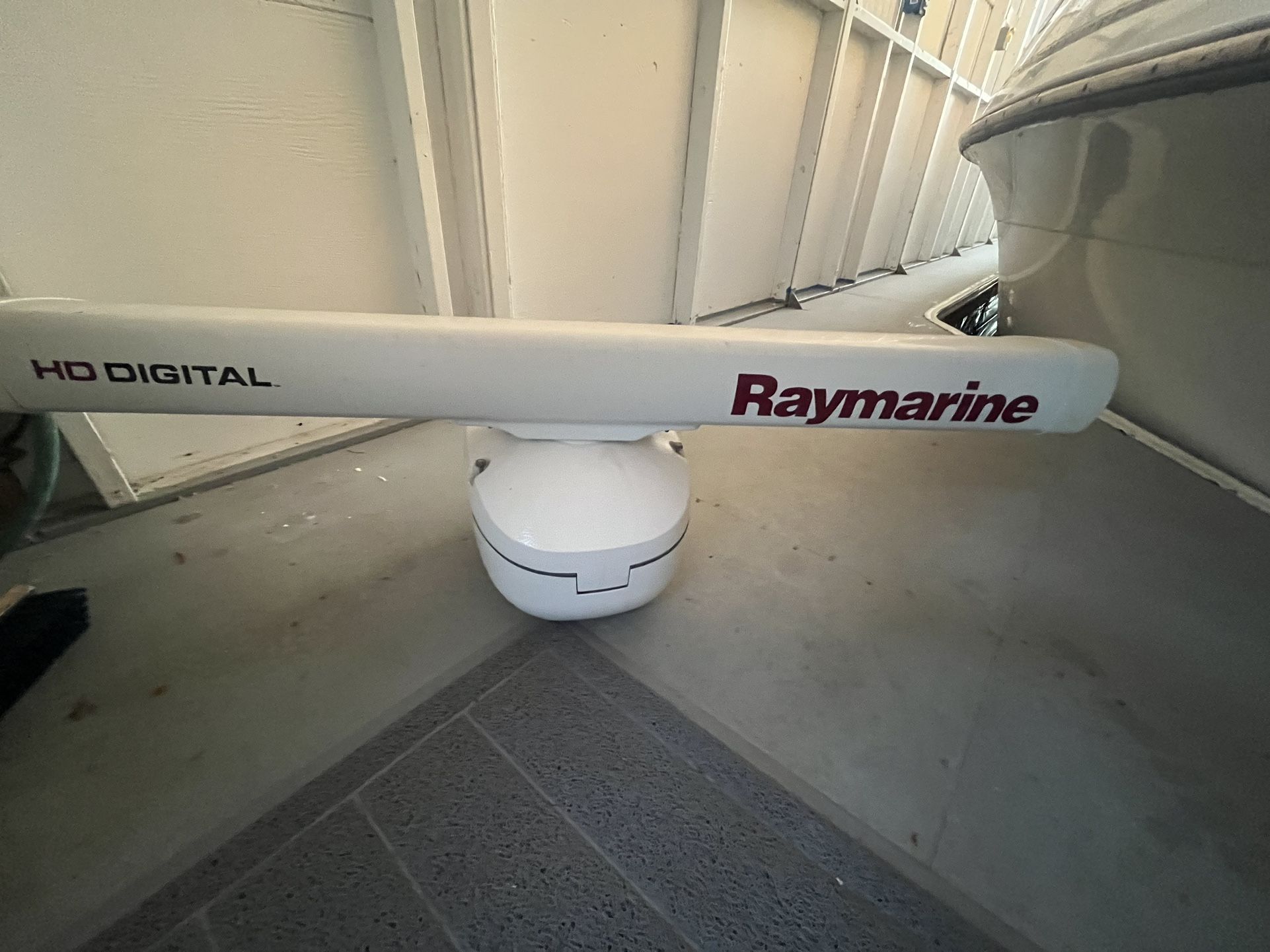48” Raymarine HD Digital Radar