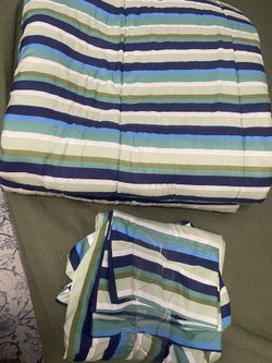 Bedsheets And Comforter