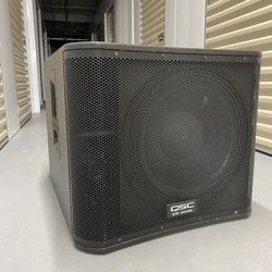 QSC KW181 Powered Subwoofer